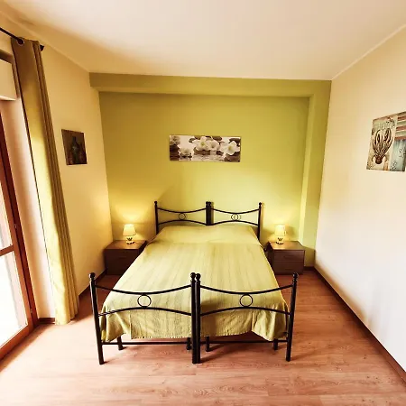 Il Terrazzo Di Archimede Nocleg ze śniadaniem 2*